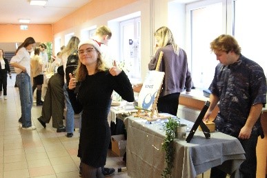Brīvprātīgie un organizatori Brīvprātīgie un organizatori